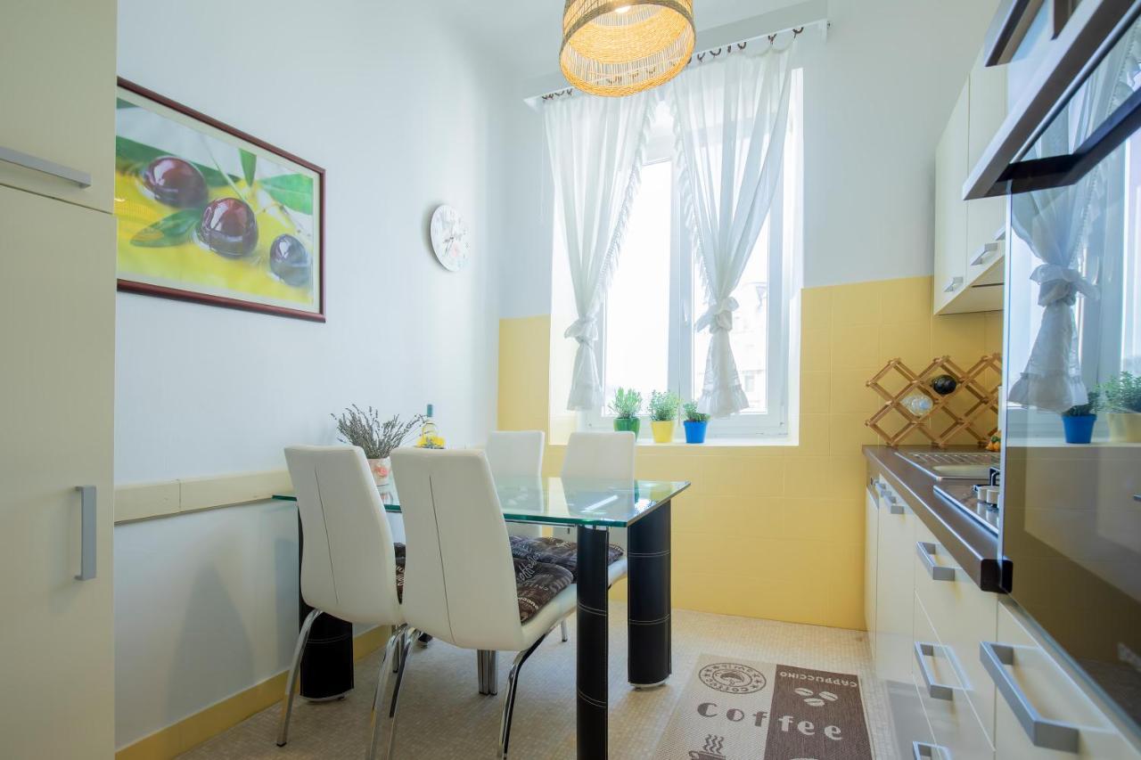 Amphitheater Apartment Pula Exterior foto